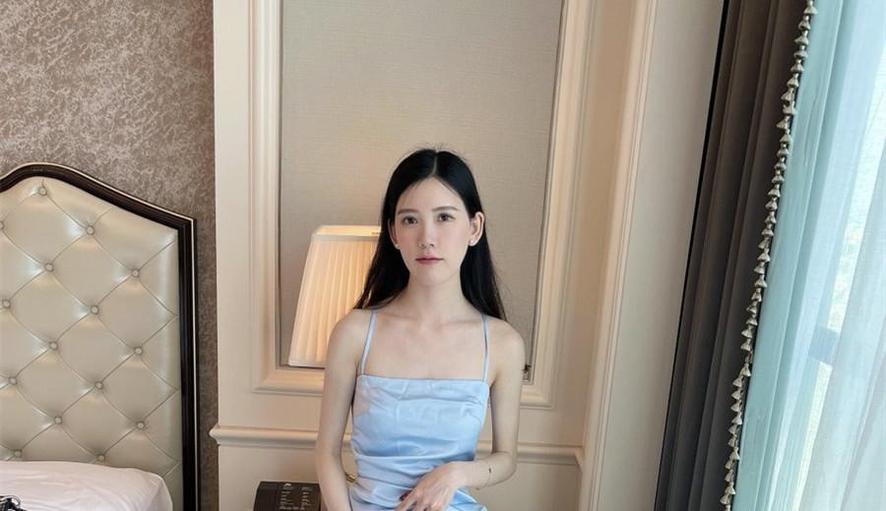 疯狂萝莉chloe霏霏下载图包，千万不要错过哦