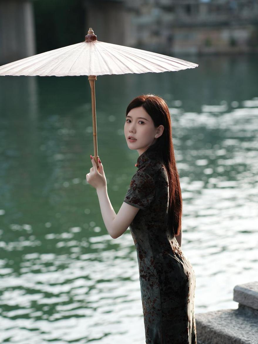 一站式cos图包服务！chloe霏霏网盘资源原图供应中