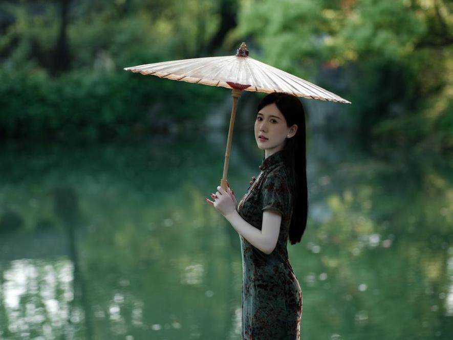 chloe霏霏至尊v的精选照片分享，让你看到更多不一样的风格