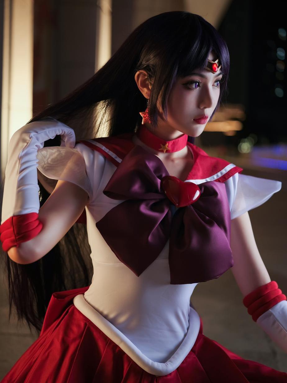 一米八的大梨子绑摄影美图，如画的风景与美女相伴