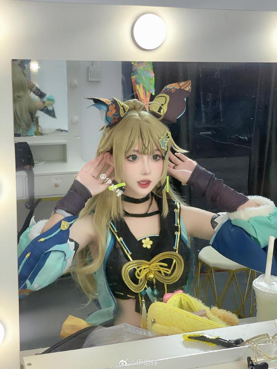 简直完美无缺！这套伊珞瞳脚的图片你不能错过