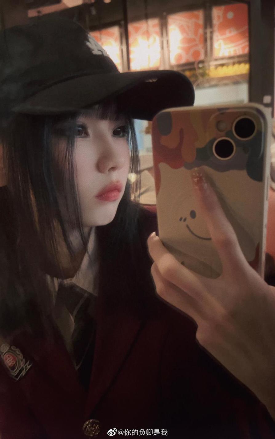 风靡cos界的你的负卿碧蓝航线cosplay精选，看完让人入迷。