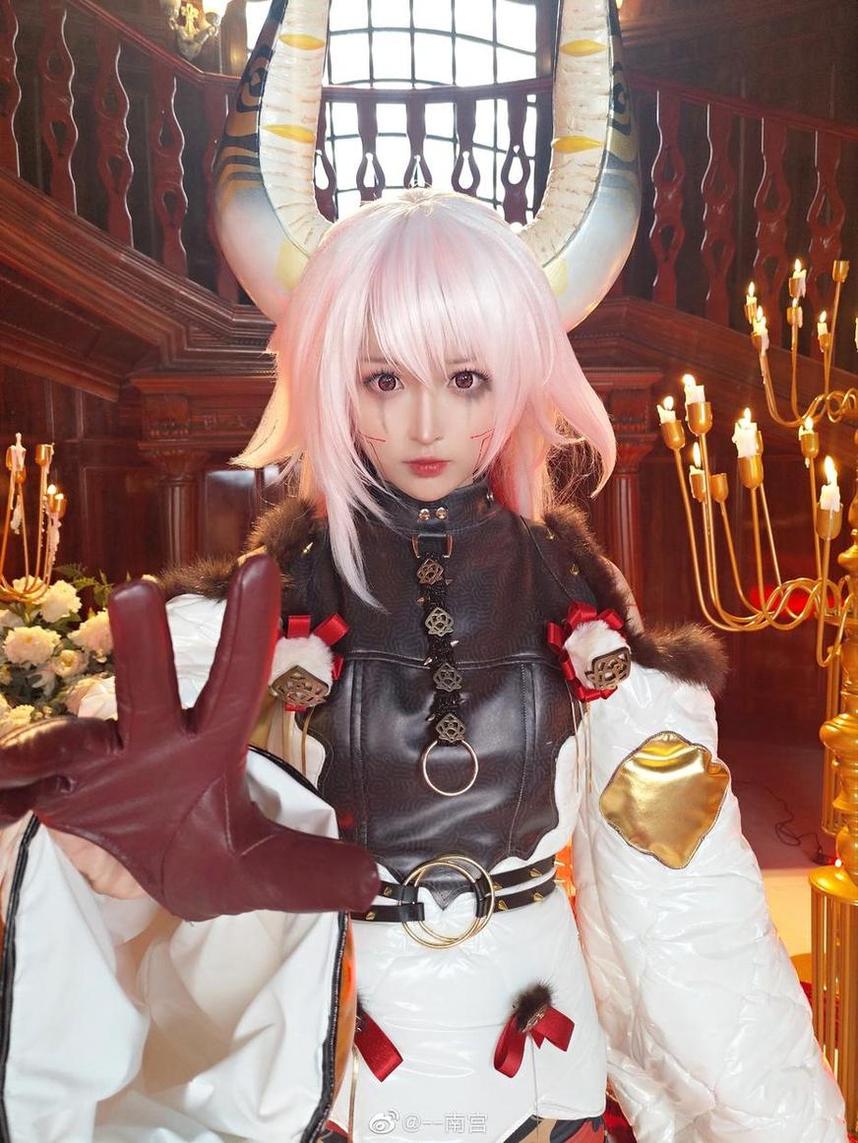 震撼回归！小南宫coser图片更新最强cos作品合集