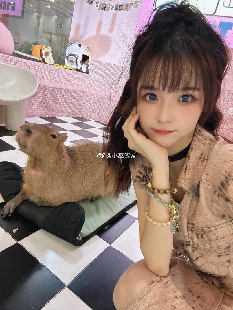 小巫酱w的作品中隐藏着不为人知的美学奥秘，快来探索吧