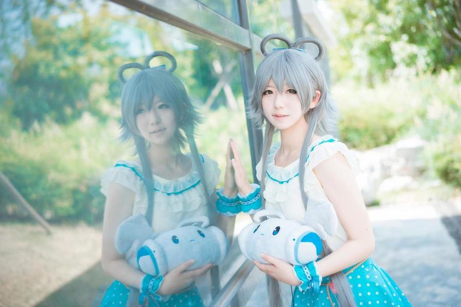 弥音音ww的摄影作品，充满感性与美感的视觉盛宴。