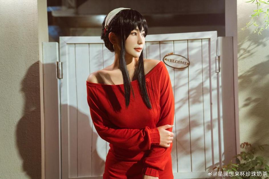 美艳动感，惊艳全网——星澜是澜澜浴室cos作品。