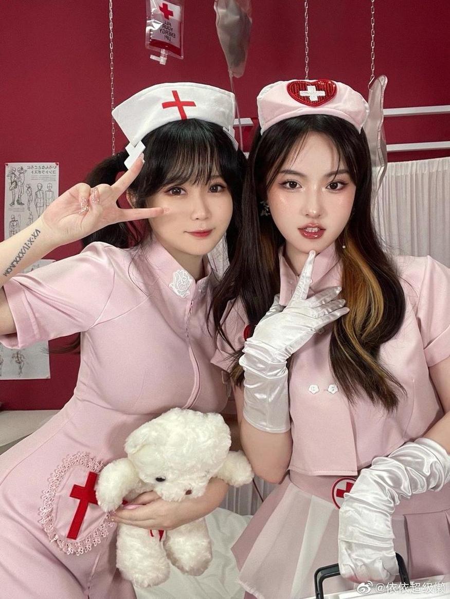 更新啦！是依酱呀付费带来了最新最全的cos原图合集