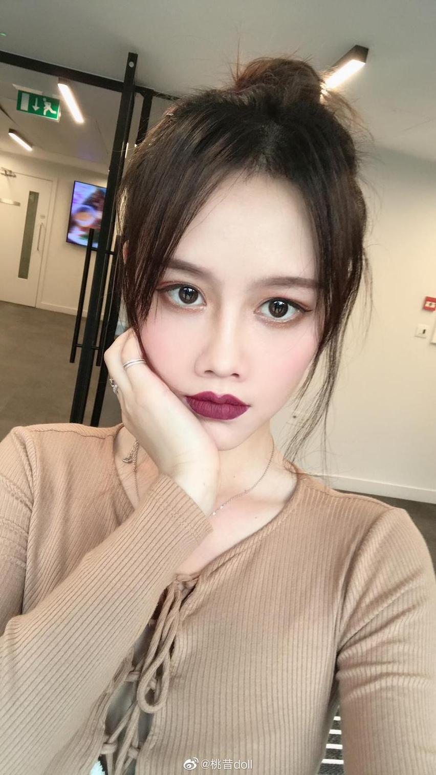 桃昔doll搜索不到的美图，让你感受视觉上的极致享受