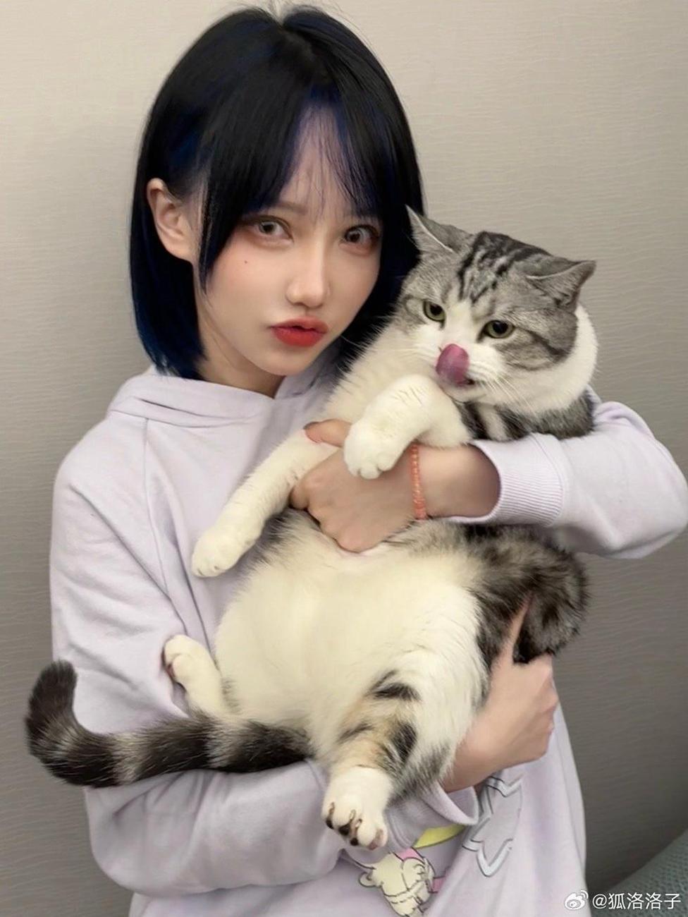 犬神洛洛子黑吊带：精美cos合集曝光