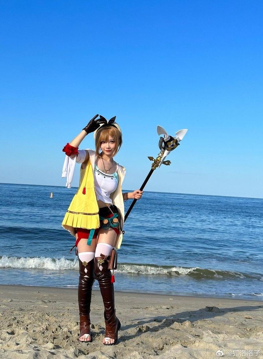 狐洛洛子ins搬运最新cosplay合集，时尚与美丽的完美结晶。