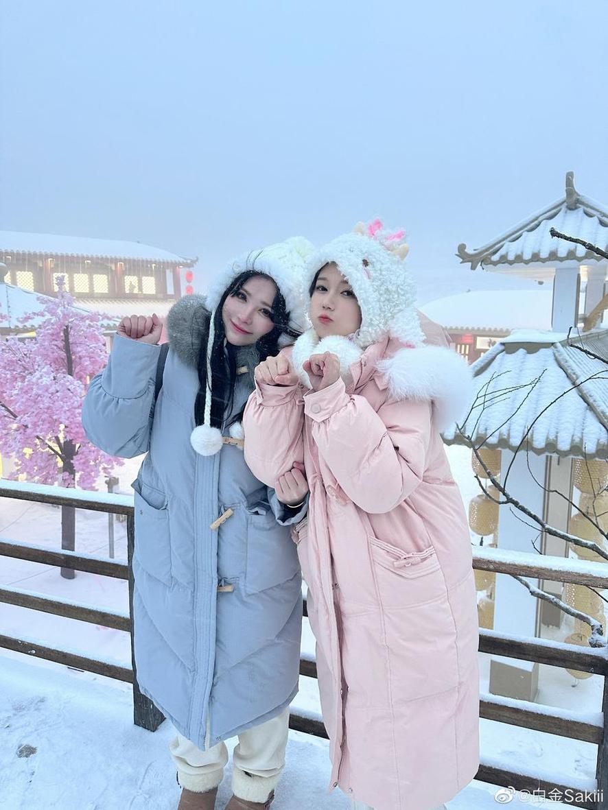 纵览白金saki9套密码的美图世界，你会爱上这里的每一张照片