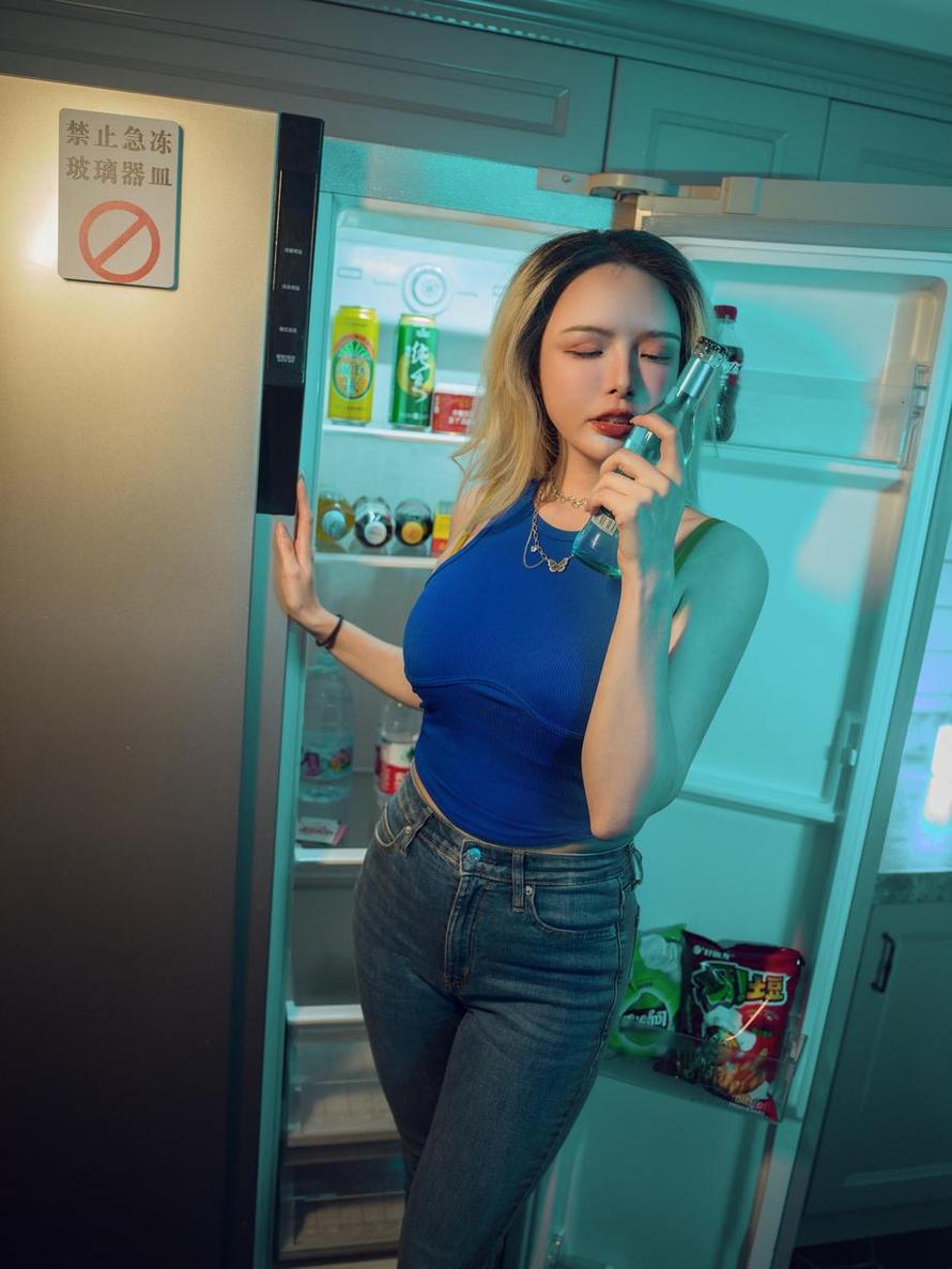 秋和柯基地下拳击照片集锦，每一张都精彩绝伦