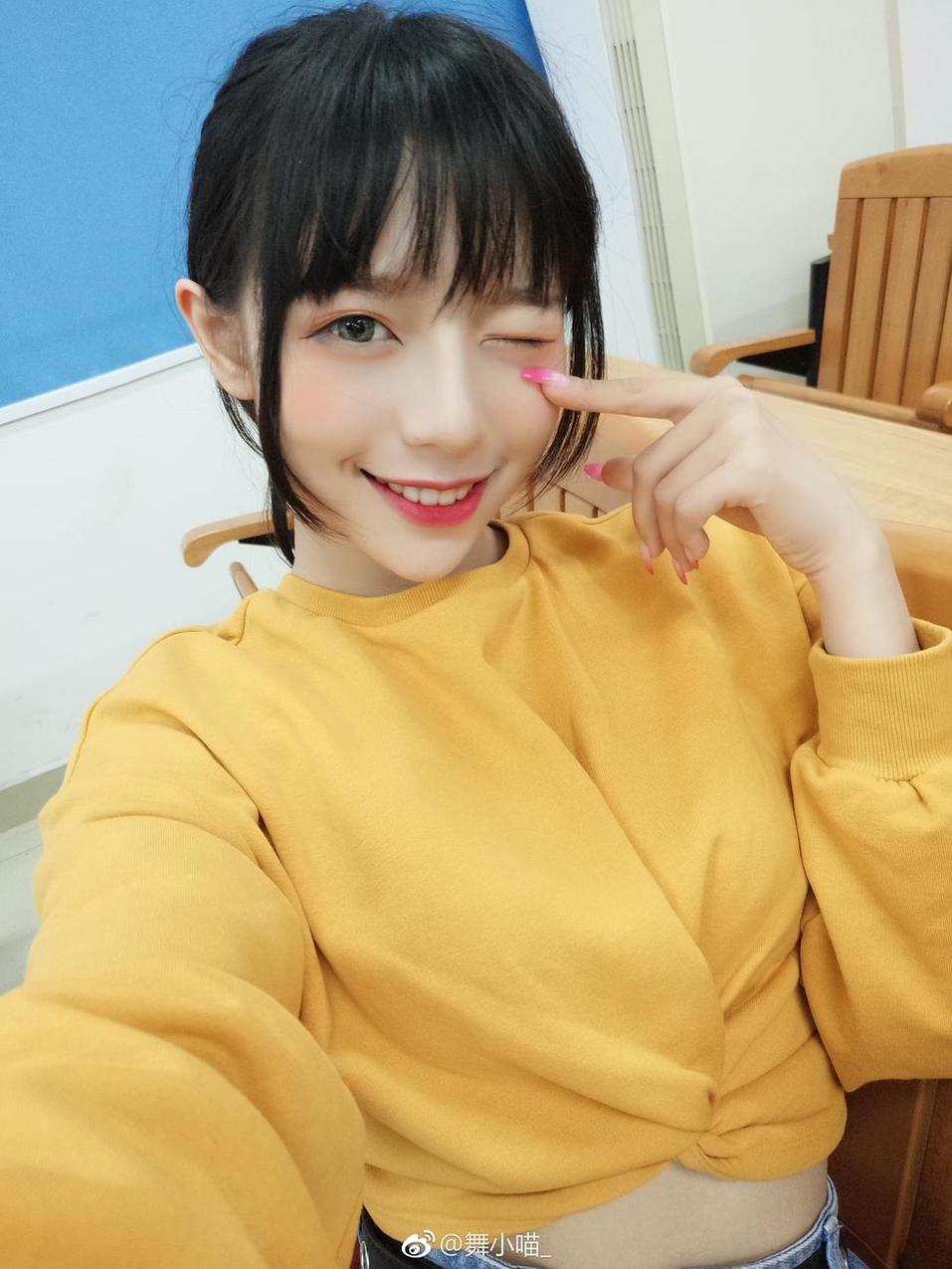 舞小喵Instagram，献上我的最新cos作品。