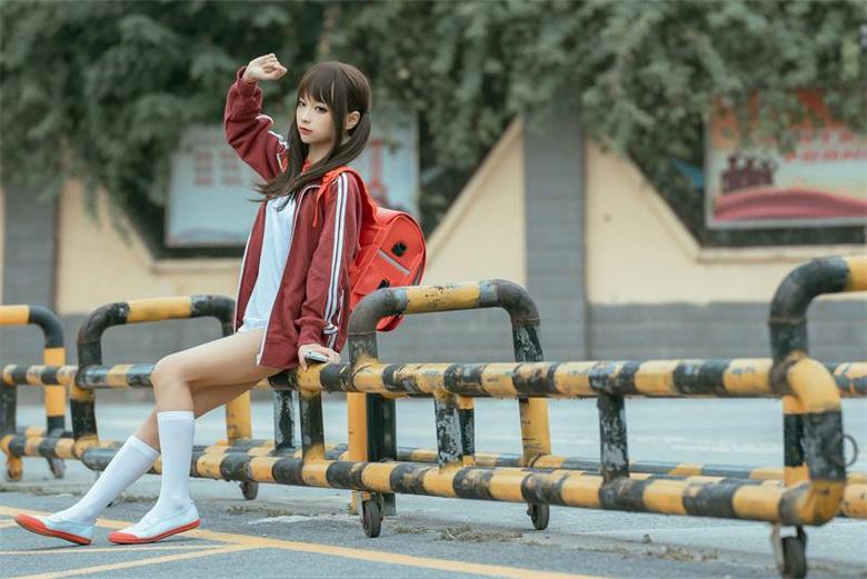 动漫博主蠢沫沫–白衬衫：用图片记录每一个cos瞬间