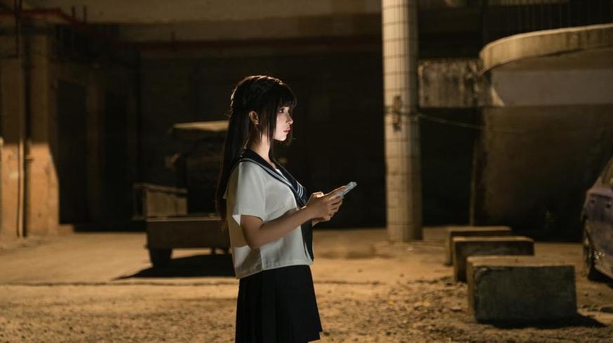 蠢沫沫创可贴壁纸：作品中精美照片展示