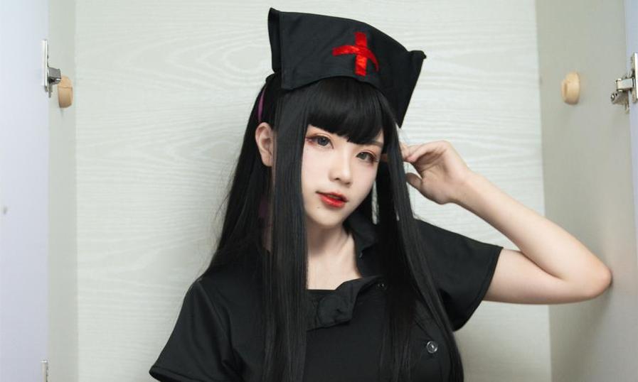 起司块wii魅魔修女cos照片分享，仿佛身临其境