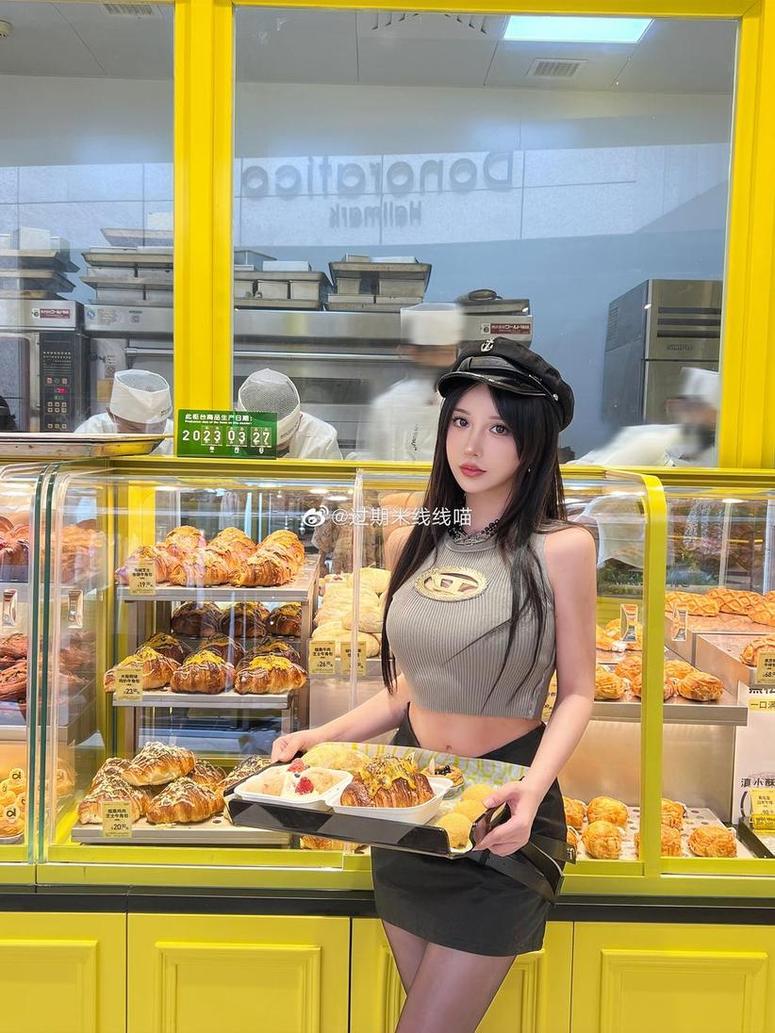 在过期米线线猫百度云的美图中感受传统美食的新风貌