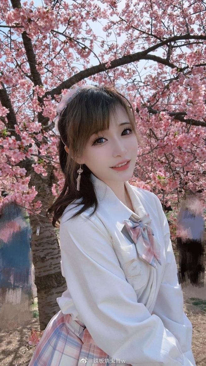 金色旗袍舞姬登场！铁板烧鬼舞w旗袍图更新啦