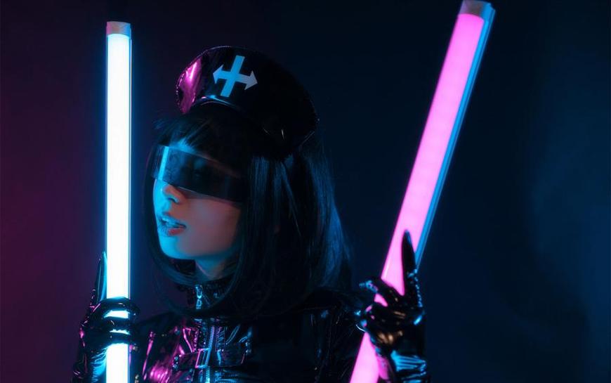 韶陌陌cos黑暗护士分享：向你展示她的另一面，感受她的不同风格