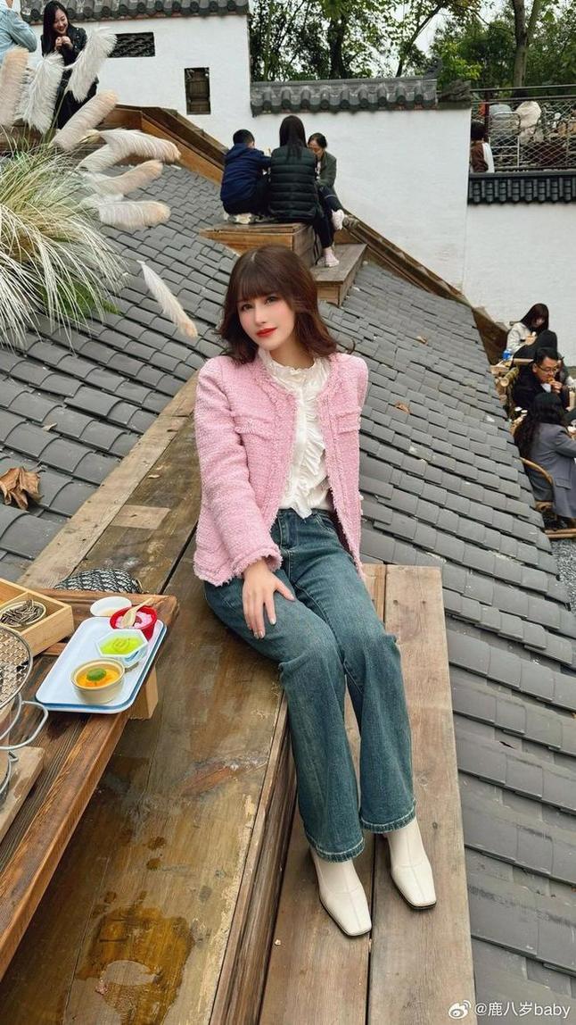 鹿八岁cos写真：图片证明吸血鬼的魅力无法挡